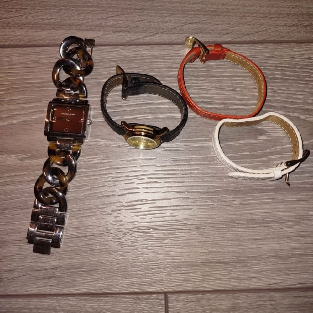Michael Kors watch lot